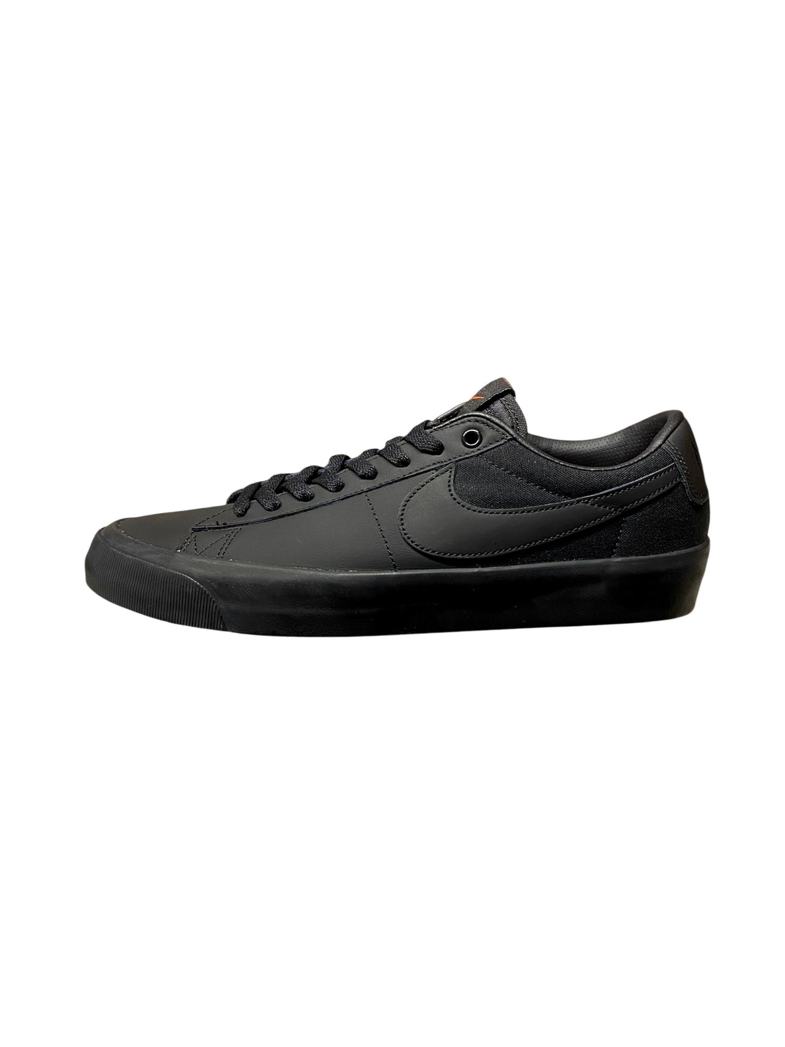 Nike SB Zoom Blazer Low Pro GT ISO Triple Black