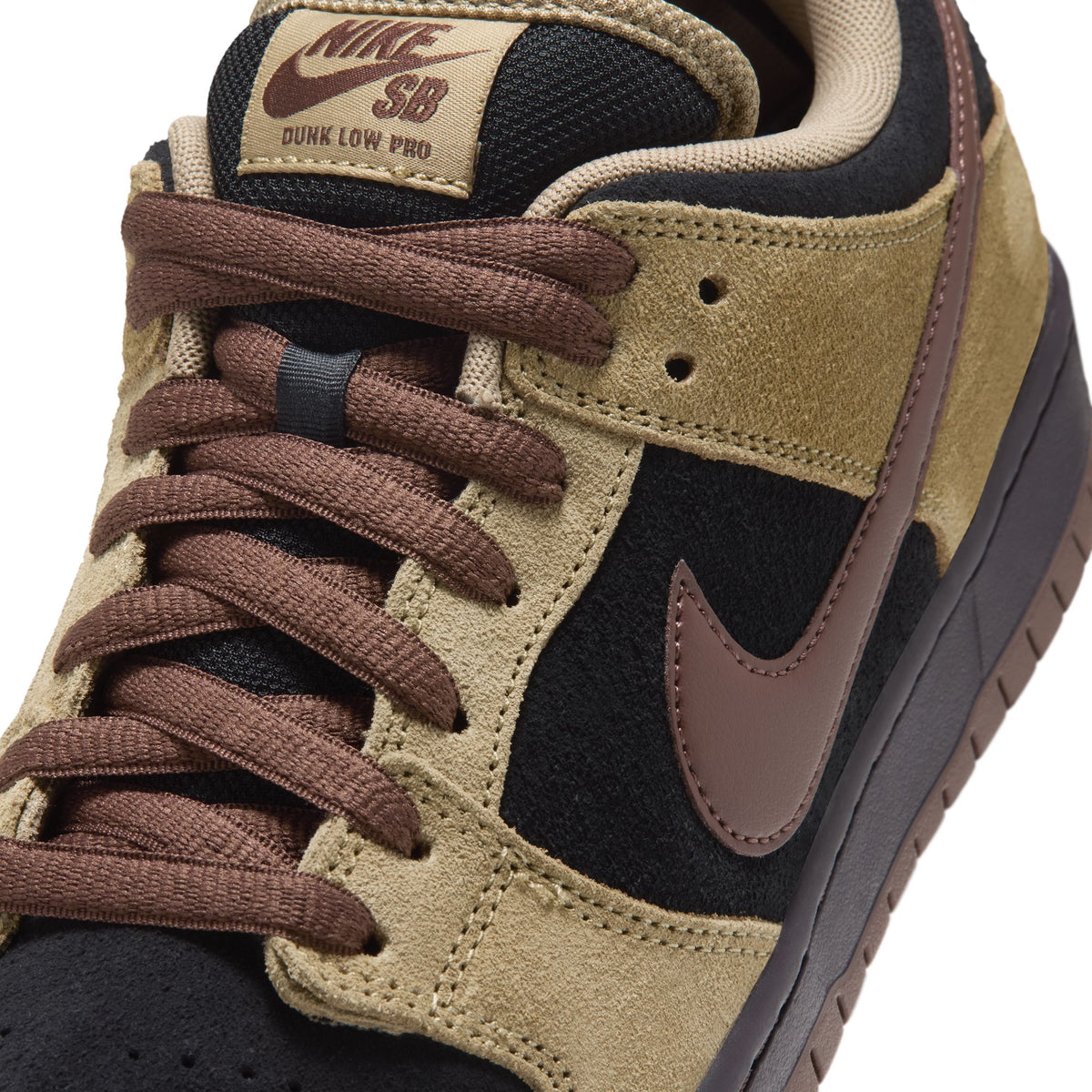 Nike SB Dunk Low Pro